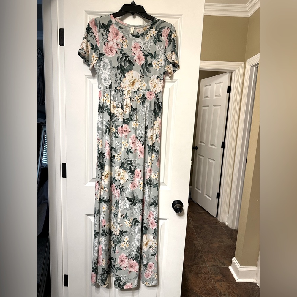 Mint Floral Short Sleeve maternity Maxi dress